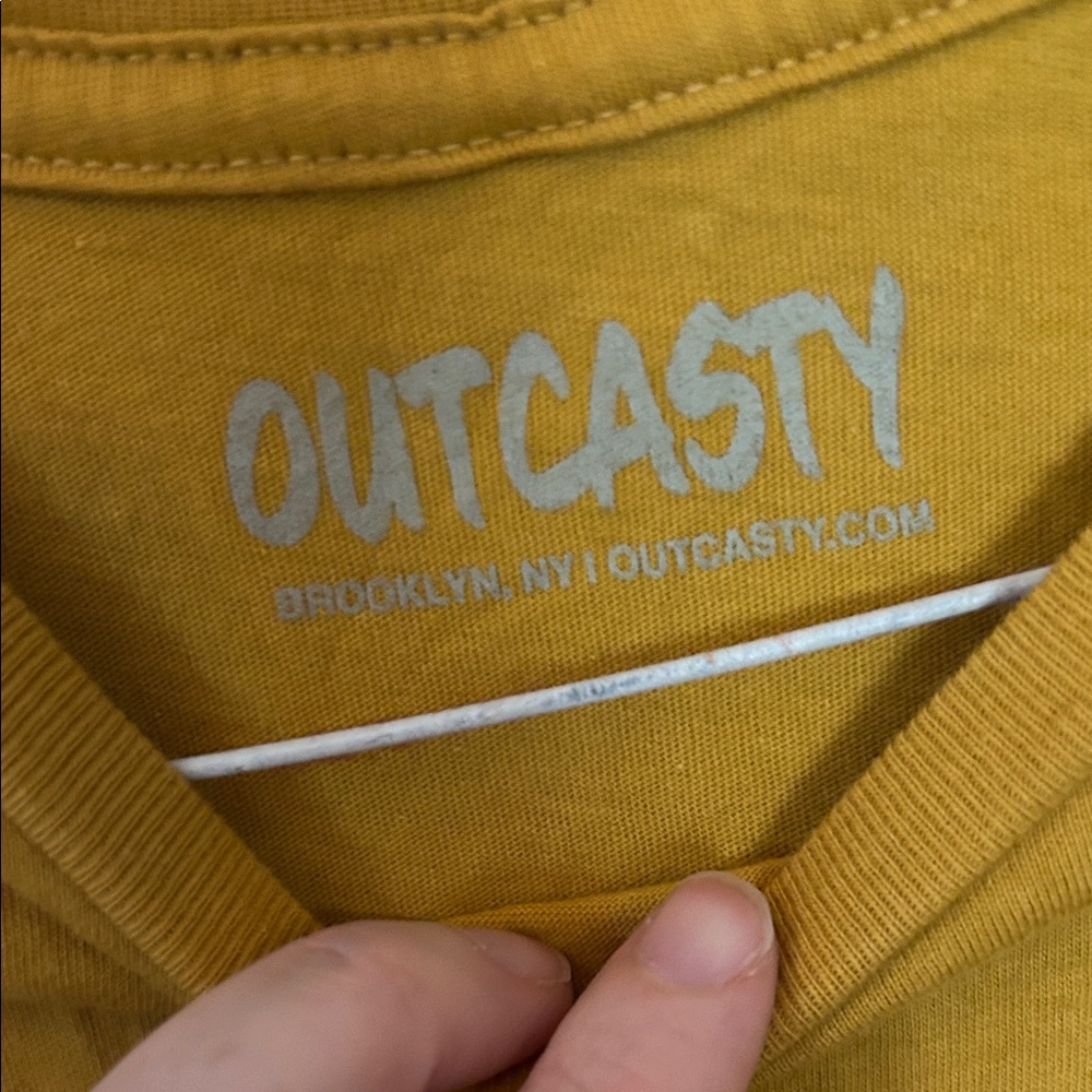 Women’s Outcasty Phish Mustard Yellow Fishmans Donut cropped Tee - Picture 2 of 4